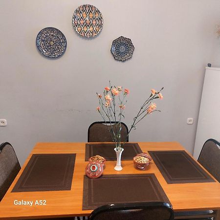The Traveler'S Apartment Samarkand Exterior photo